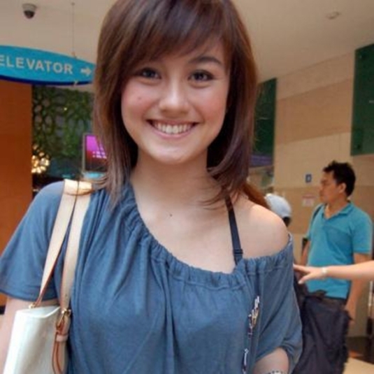 agnes monica before-after (7)